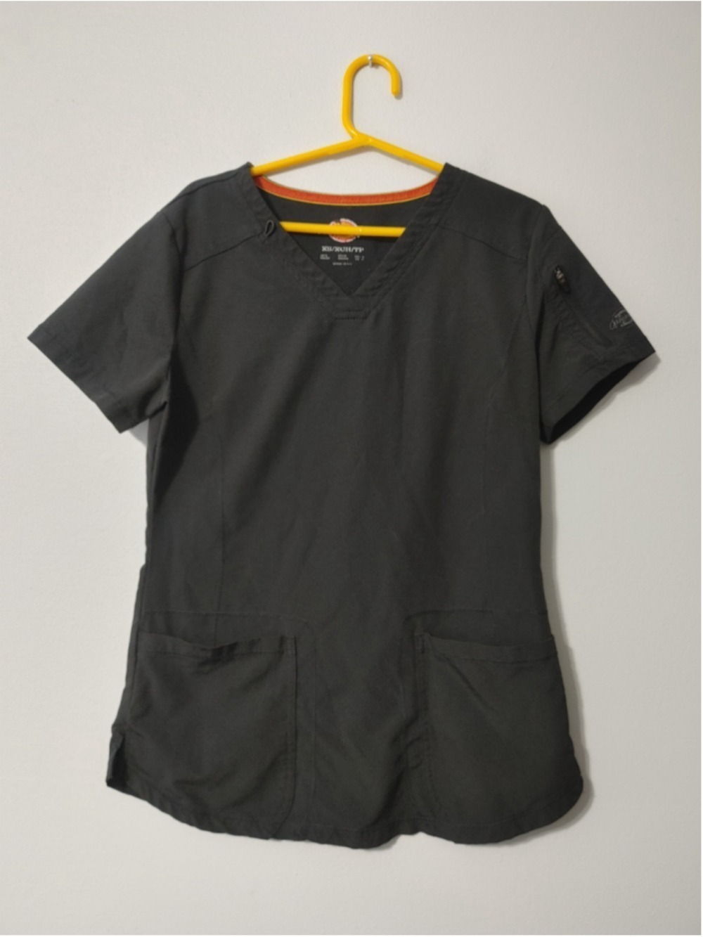 Women's Dickies Scrub Top XS Black Short Sleeve V-Neck